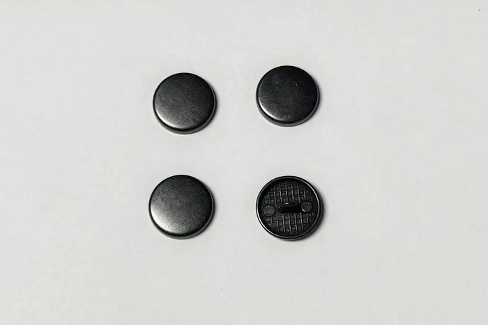 Гудзик металевий 18 мм Mertbutton, чорний, CN-26-28-black