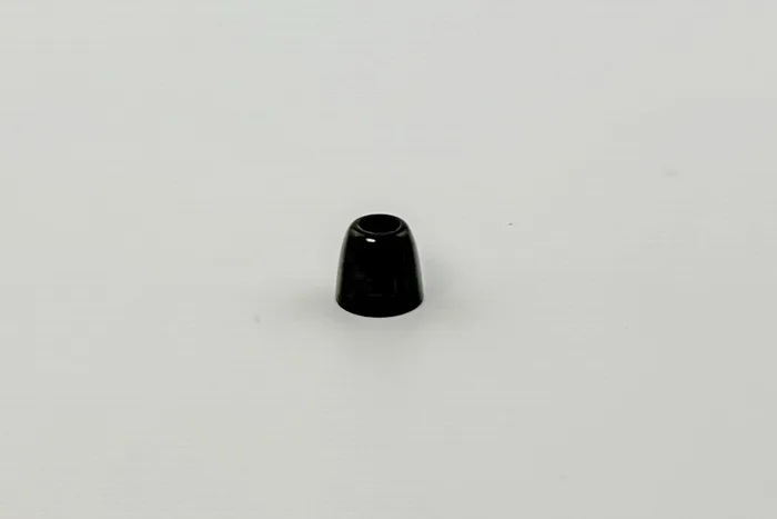 Наконечник для шнура металевий, 8 x 9 мм Mertbutton, чорний, MSB-14-black