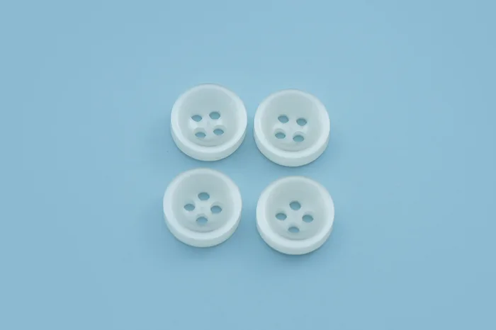 Гудзик 11 мм Mertbutton, білий, 2366-18-999
