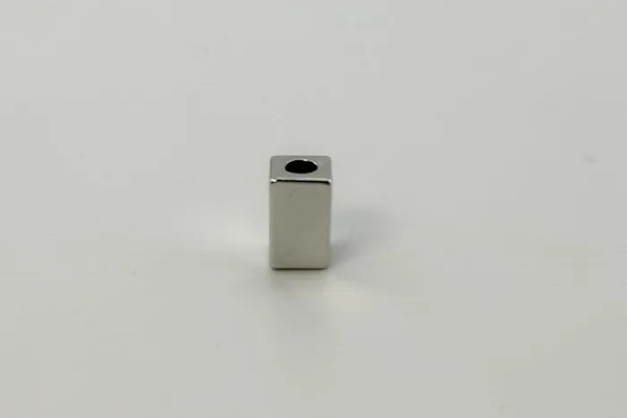 Наконечник для шнура металевий, 7 x 12 мм Mertbutton, нікель, MSB-08-nik