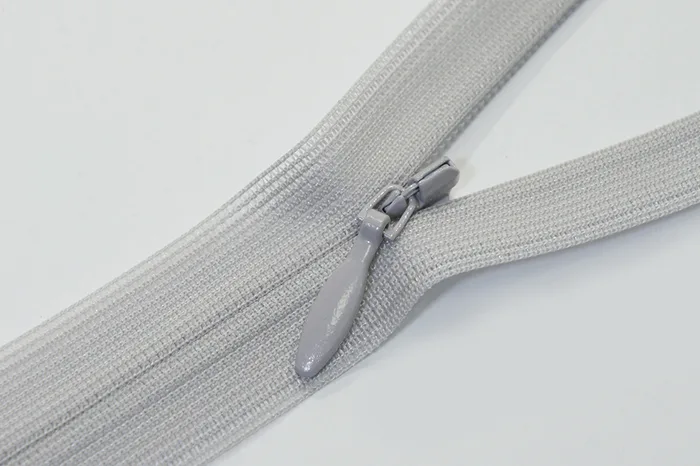 Блискавка YKK, T3 60 см, сірий світлий