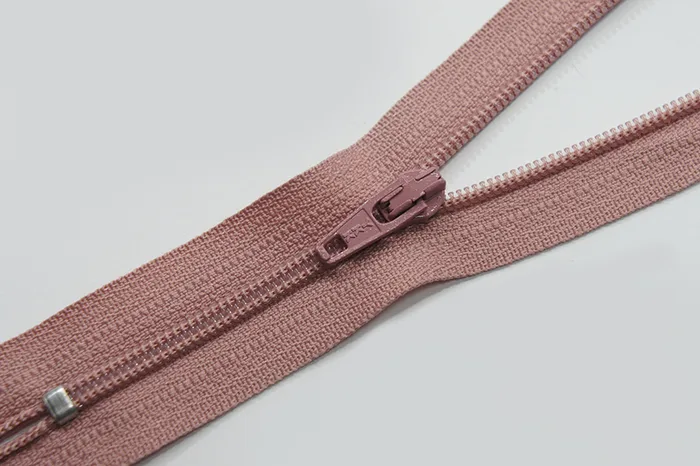 Блискавка YKK, T3 18 см, фрезовий рожевий