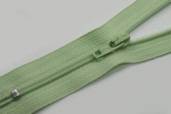 Блискавка YKK, T3 18 см, салатовий
