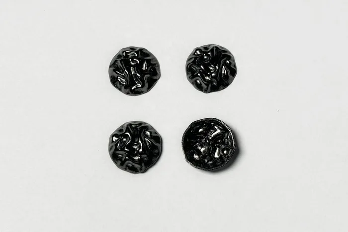 Гудзик металевий 20 мм Mertbutton, нікель чорний, UTS-42-32-b.nik