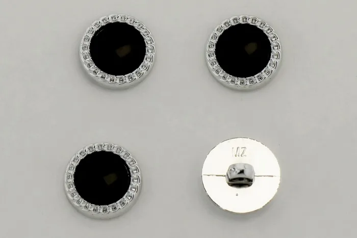 Гудзик 18 мм Mertbutton, чорний, KM-16-04-28-000/nik