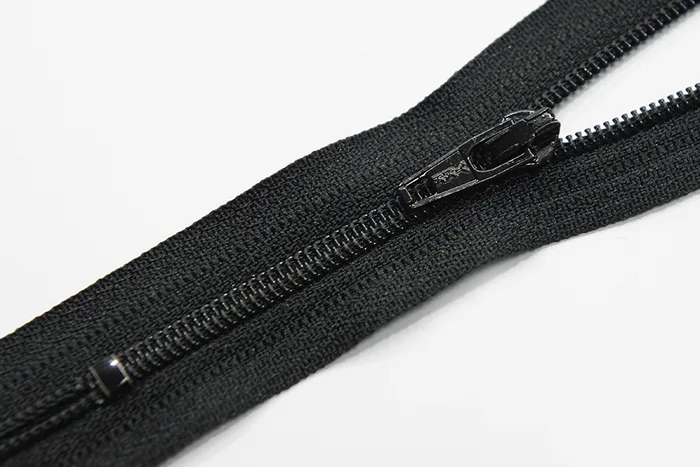 Блискавка YKK, T3 20 см, чорний