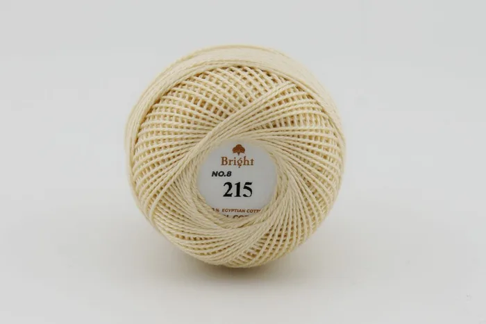 Нитки Ірис 10гр/80м Bright, молочний, 215