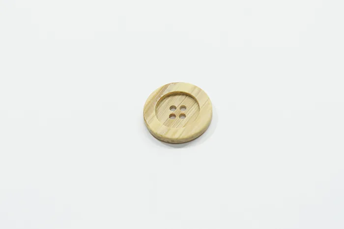 Гудзик 23 мм Mertbutton, дерево світле, WEB-01-36-trlt