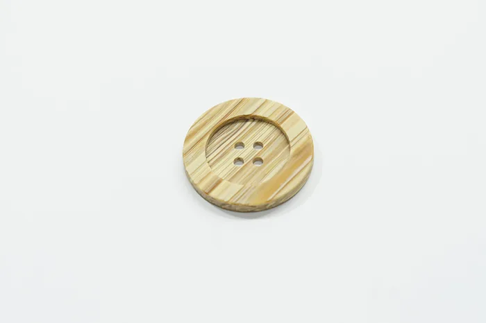 Гудзик 32 мм Mertbutton, дерево світле, WEB-01-48-trlt
