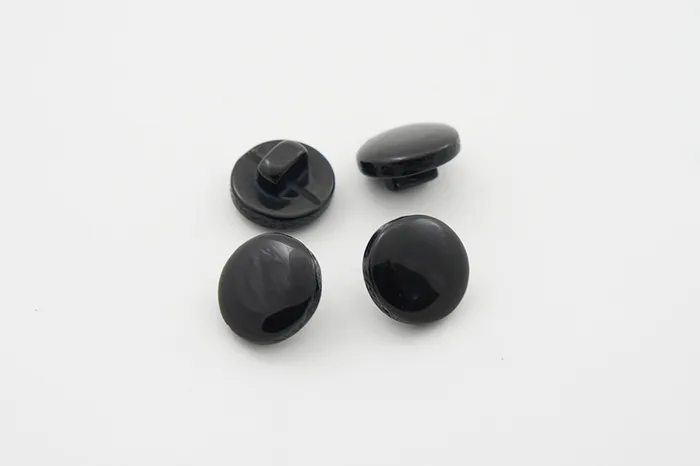 Гудзик 10 мм Mertbutton, чорний, 40231-16-000