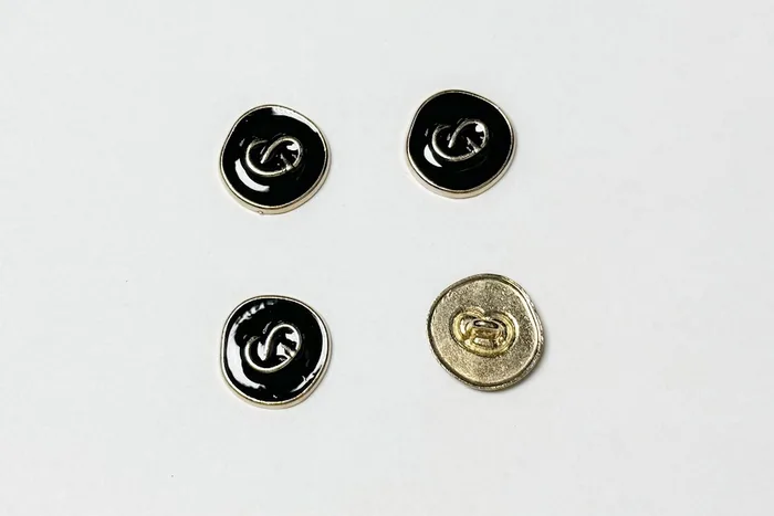 Гудзик металевий 18 мм Mertbutton, золото, UTS-66-28-gold