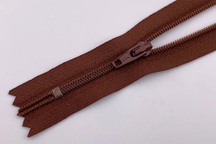 Блискавка YKK, T3 18 см, коричневий