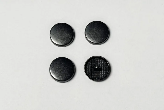 Гудзик металевий 20 мм Mertbutton, чорний, CN-26-32-black