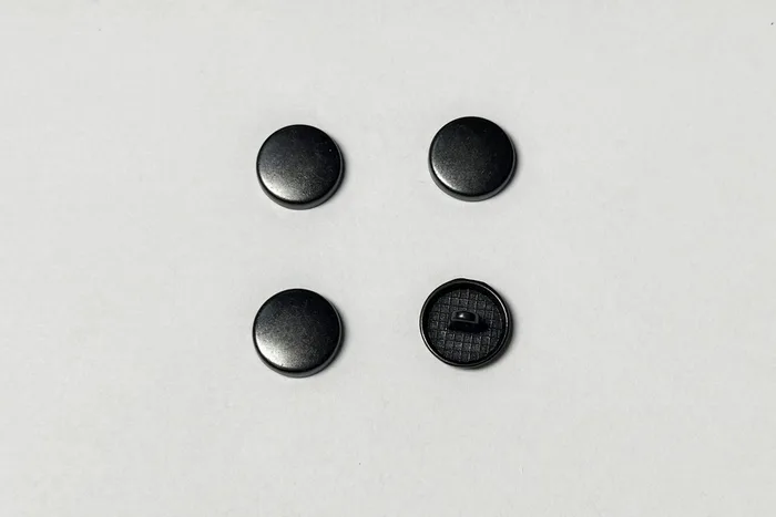 Гудзик металевий 15 мм Mertbutton, чорний, CN-26-24-black