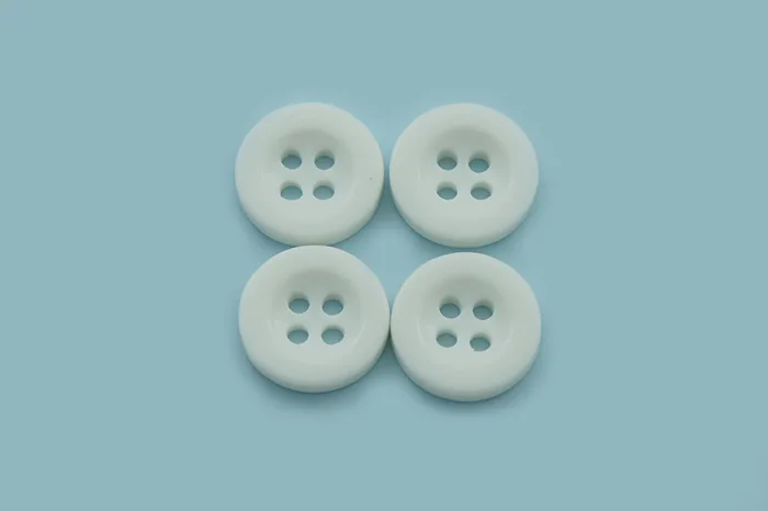 Гудзик 12 мм Mertbutton, білий, 4009-20-999