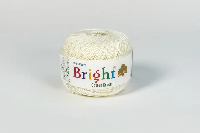 Нитки Ірис 50гр/230м Bright, молочний, 205