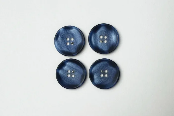 Гудзик 28 мм Mertbutton, синій, 3007-44-0817