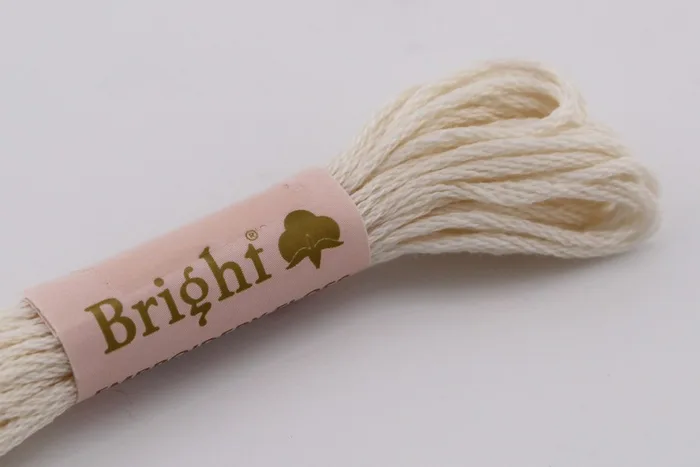 Нитки муліне 8 м Bright, молочний, 0102