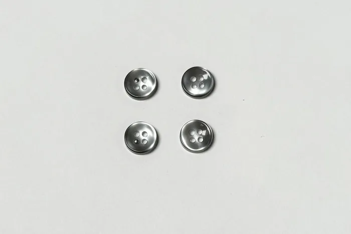 Гудзик 11.5 мм Mertbutton, сірий, 3407-18-2002