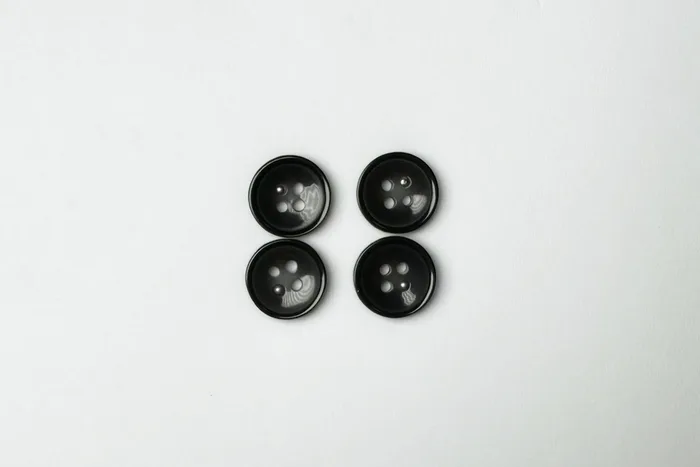 Гудзик 15 мм Mertbutton, чорний, 3107-24-000