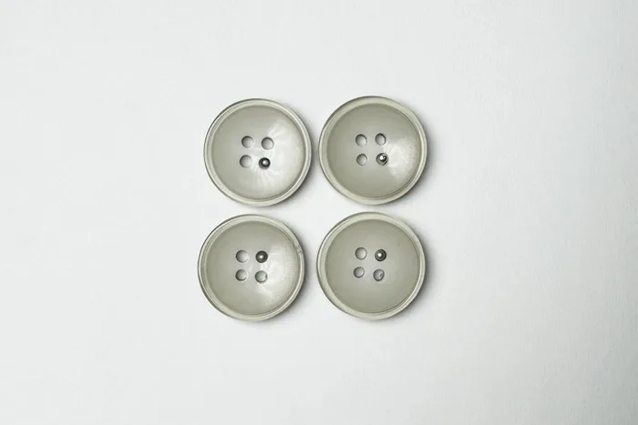 Гудзик 20 мм Mertbutton, молочний сірий, 3107-32-1293